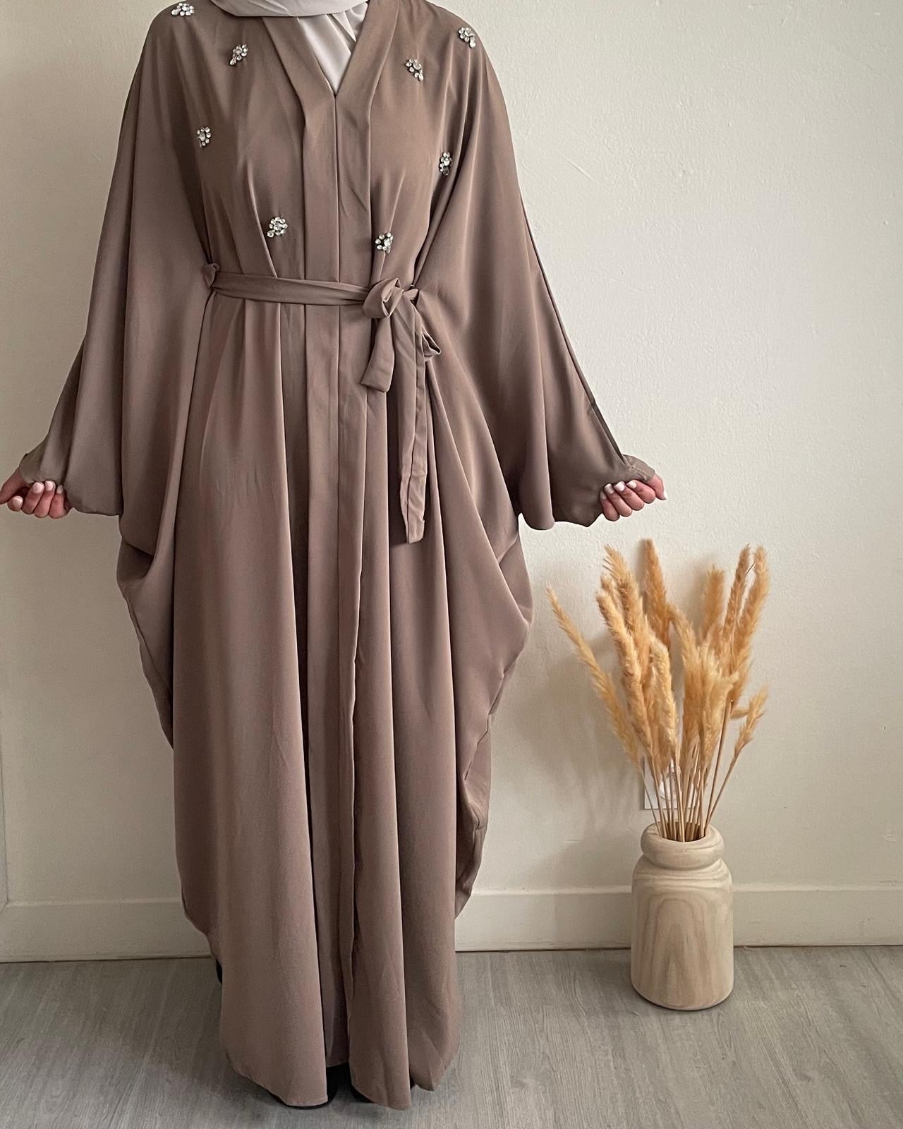 ABAYA TAUPE AVEC STRASS "MYRIAM"