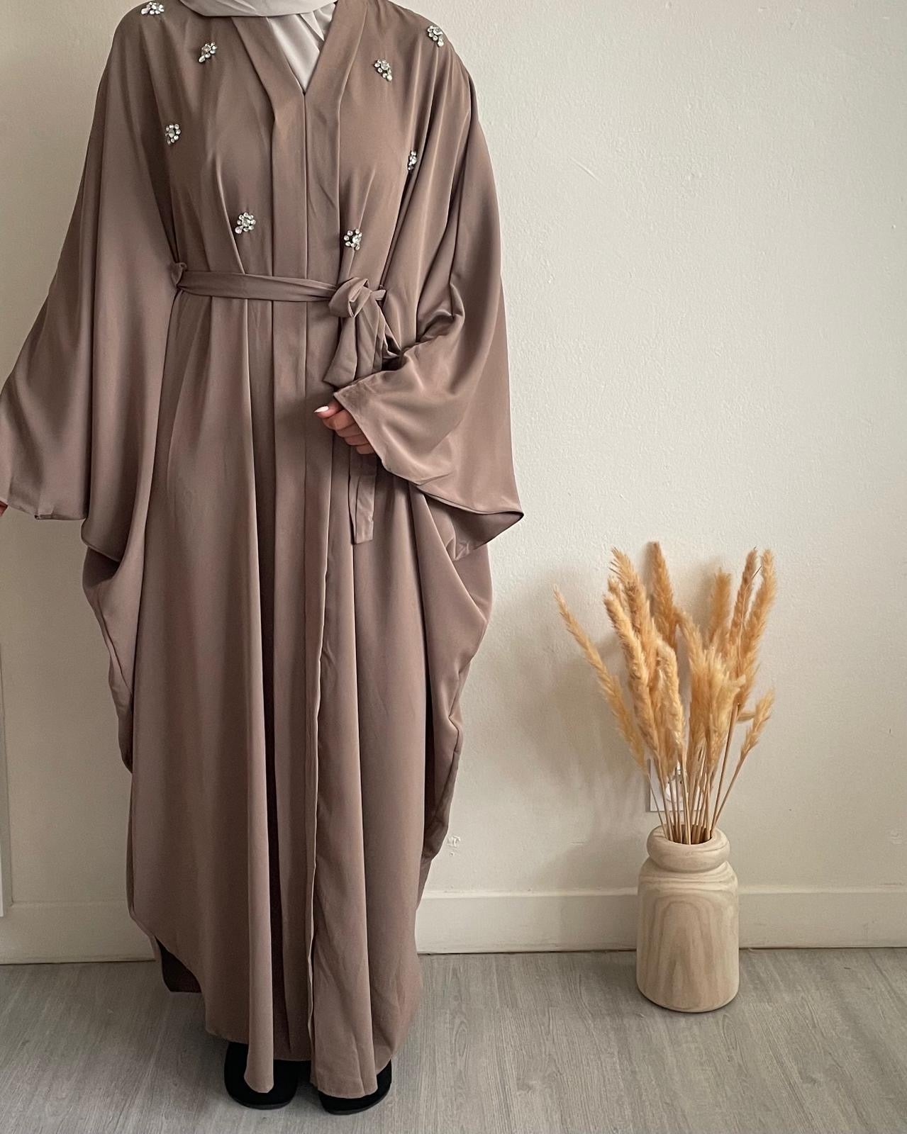 ABAYA TAUPE AVEC STRASS "MYRIAM"