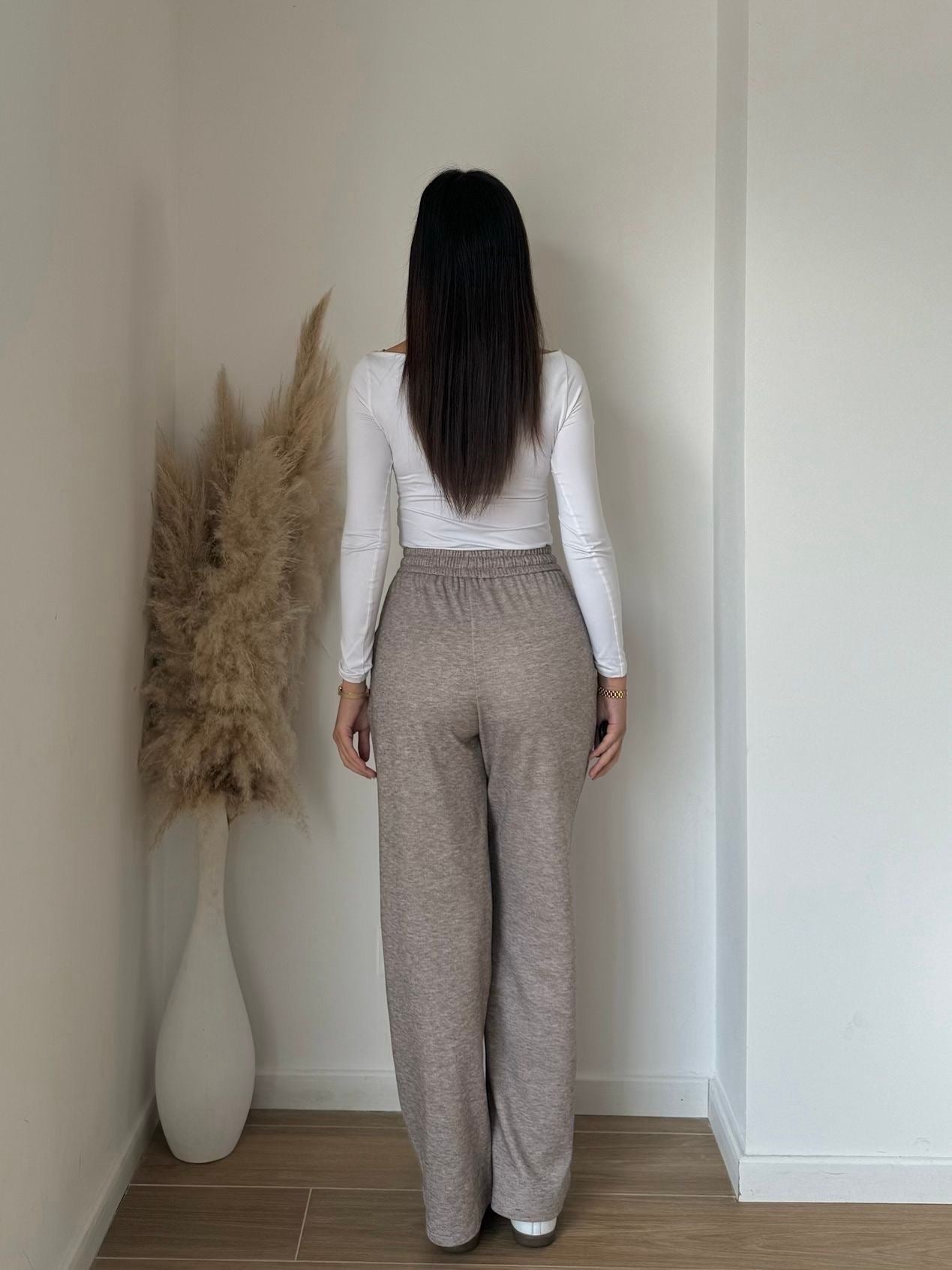 Pantalon large d’hiver taupe – taille haute & ultra confortable