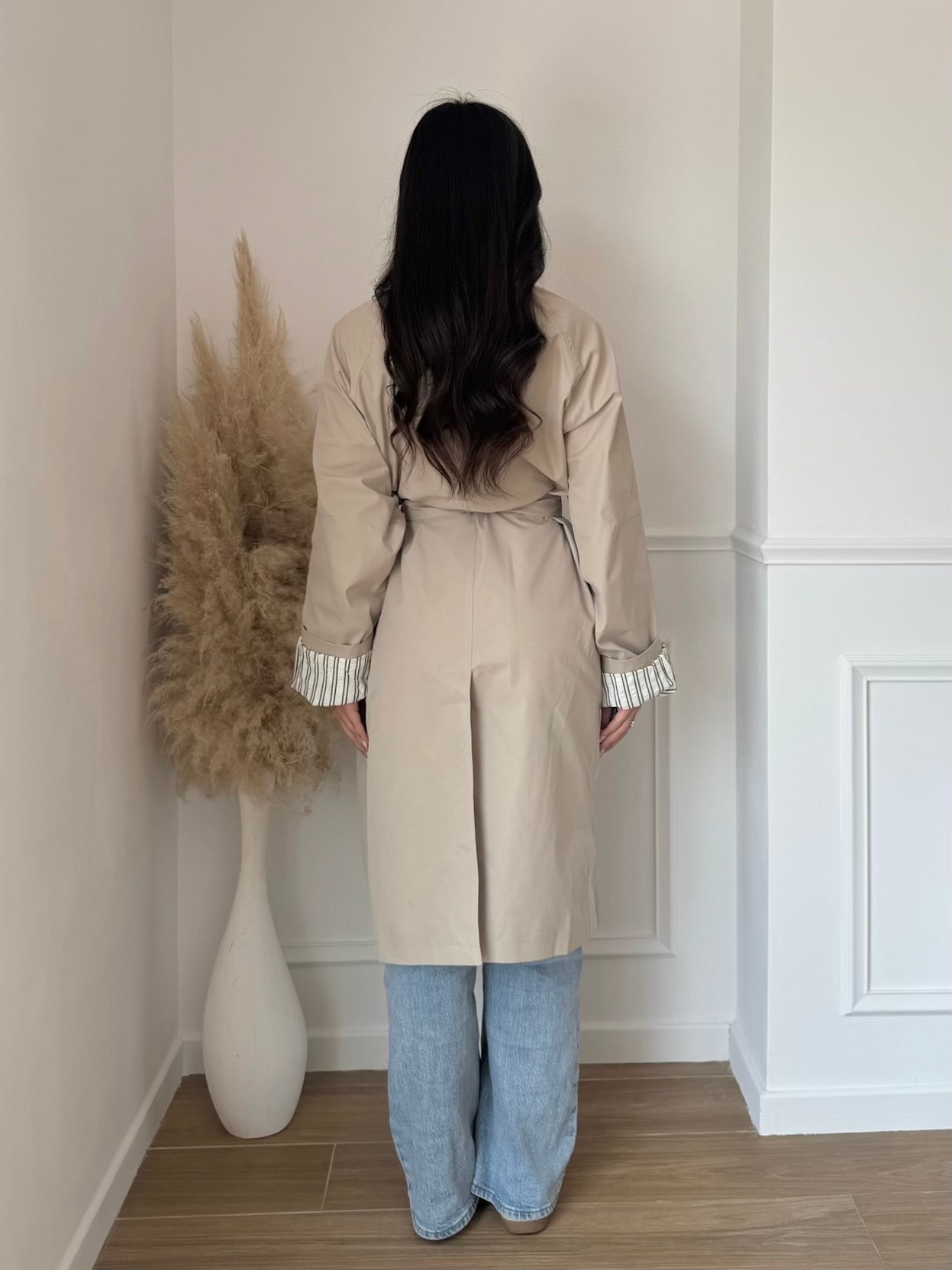 Trench oversize beige tendance col montant – chic & intemporel