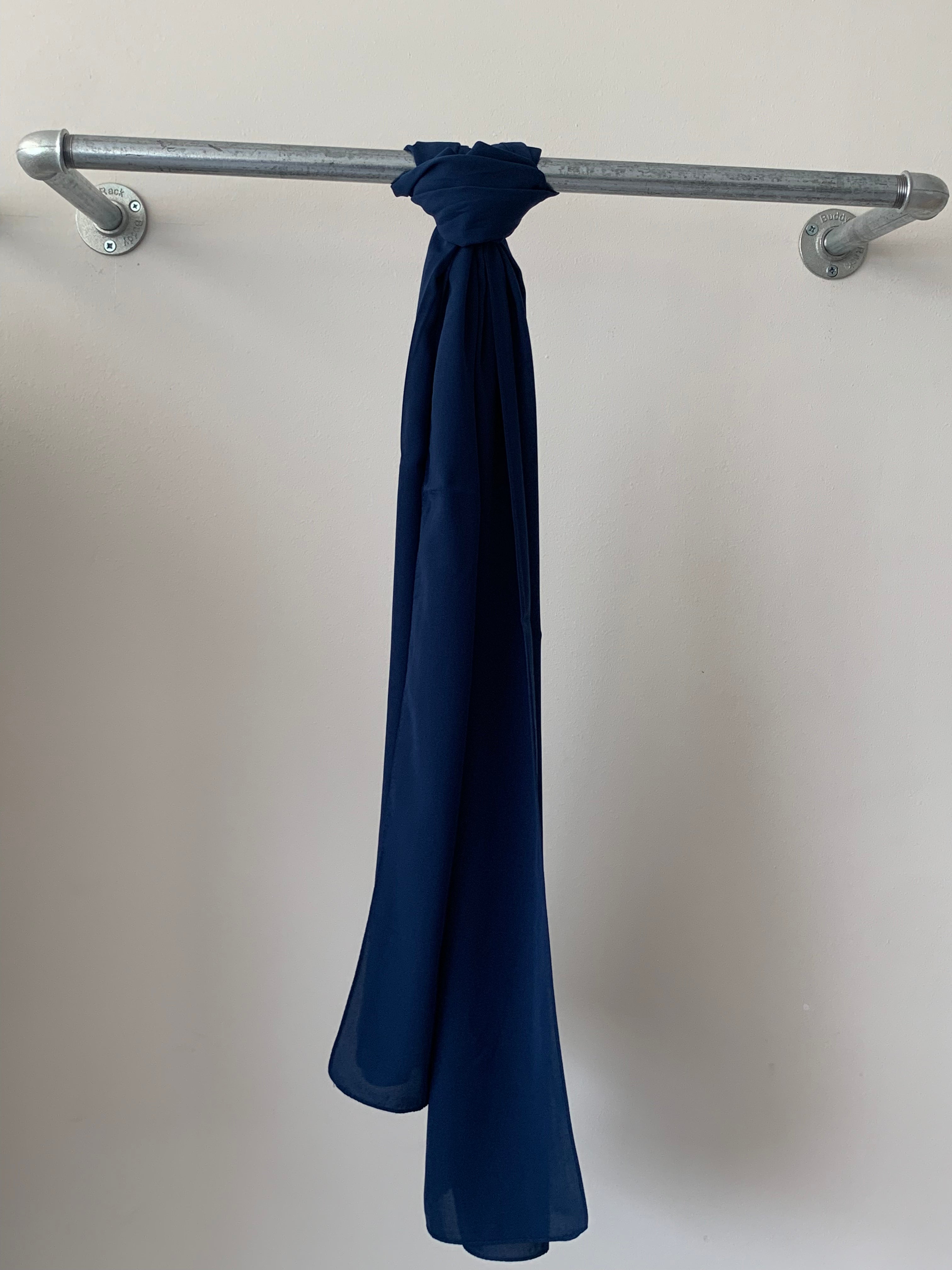 HIJAB EN SOIE DE MEDINE BLEU MARINE