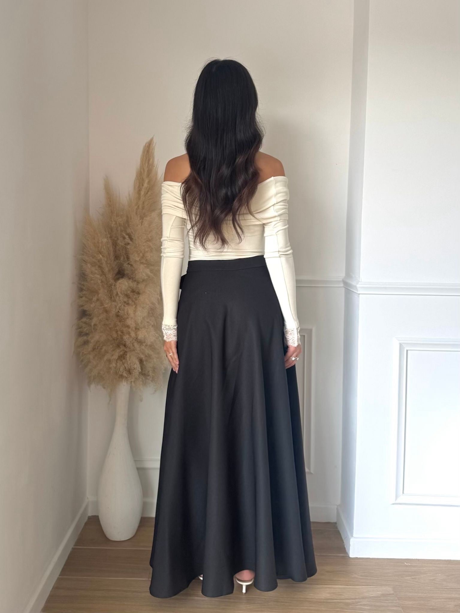 Jupe longue élégante avec nœud à la taille – fluide et féminine
