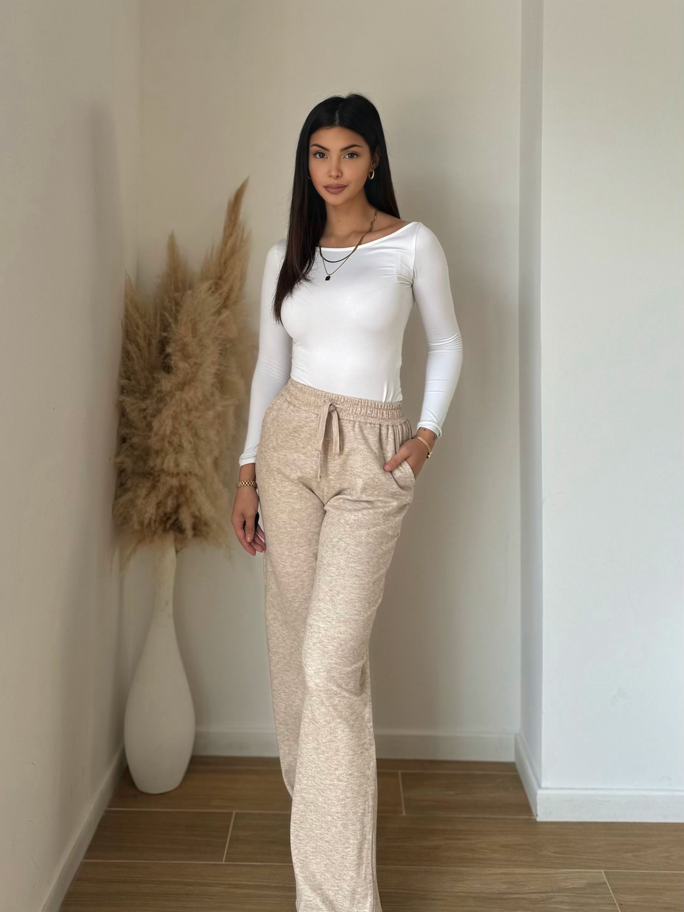 Pantalon large d’hiver beige taupe – confortable & élégant