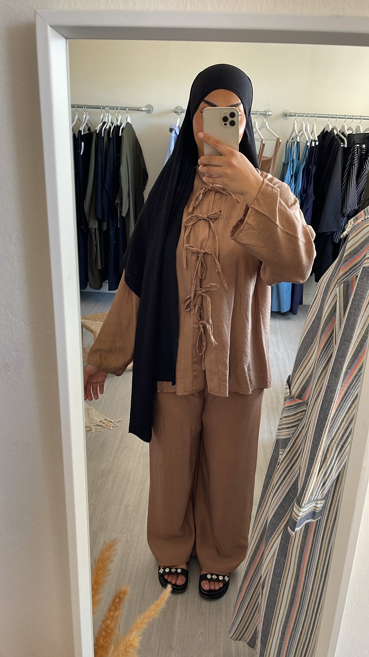 Ensemble 2 pièces blouse + pantalon camel